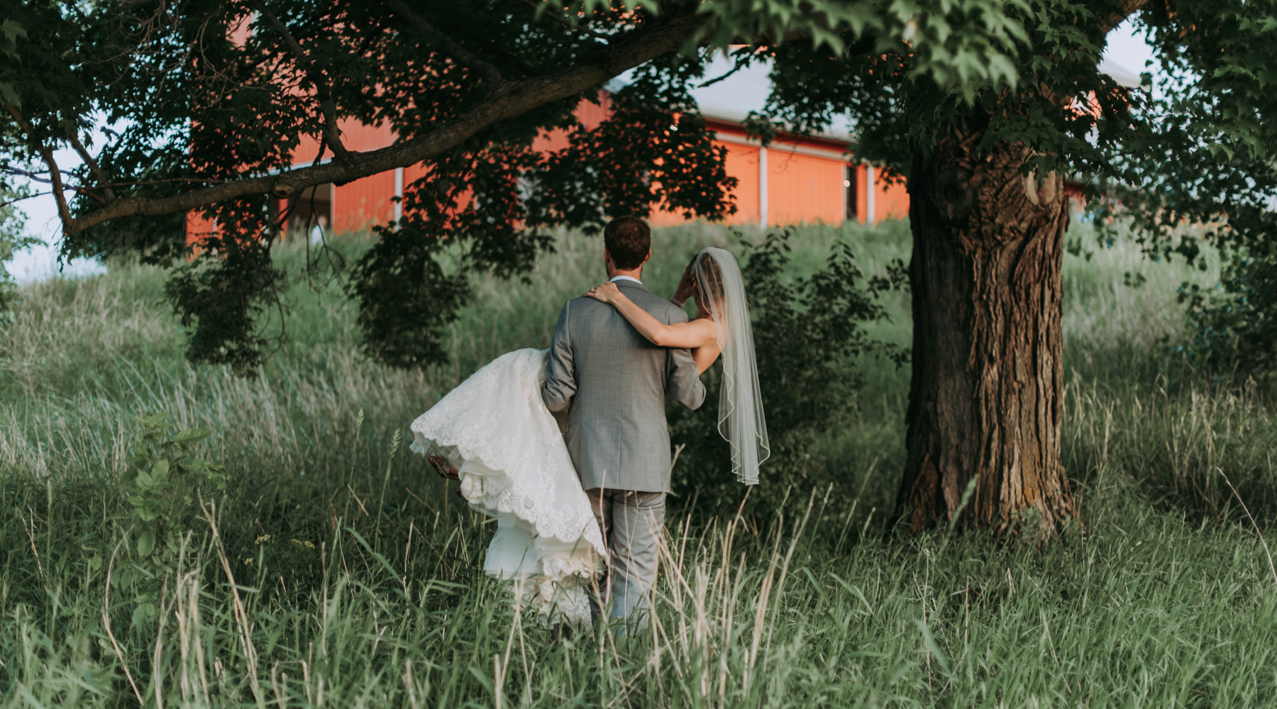 Being a bride who bows.